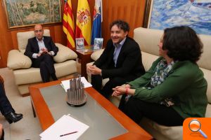 El Patronato trasladará a Valencia el nuevo proyecto de la Oficina de Turismo en la Explanada del Puerto para su licitación - (foto 2)